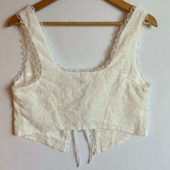 Rumored White Lace Top Size Large Cream - Picture 2 of 8